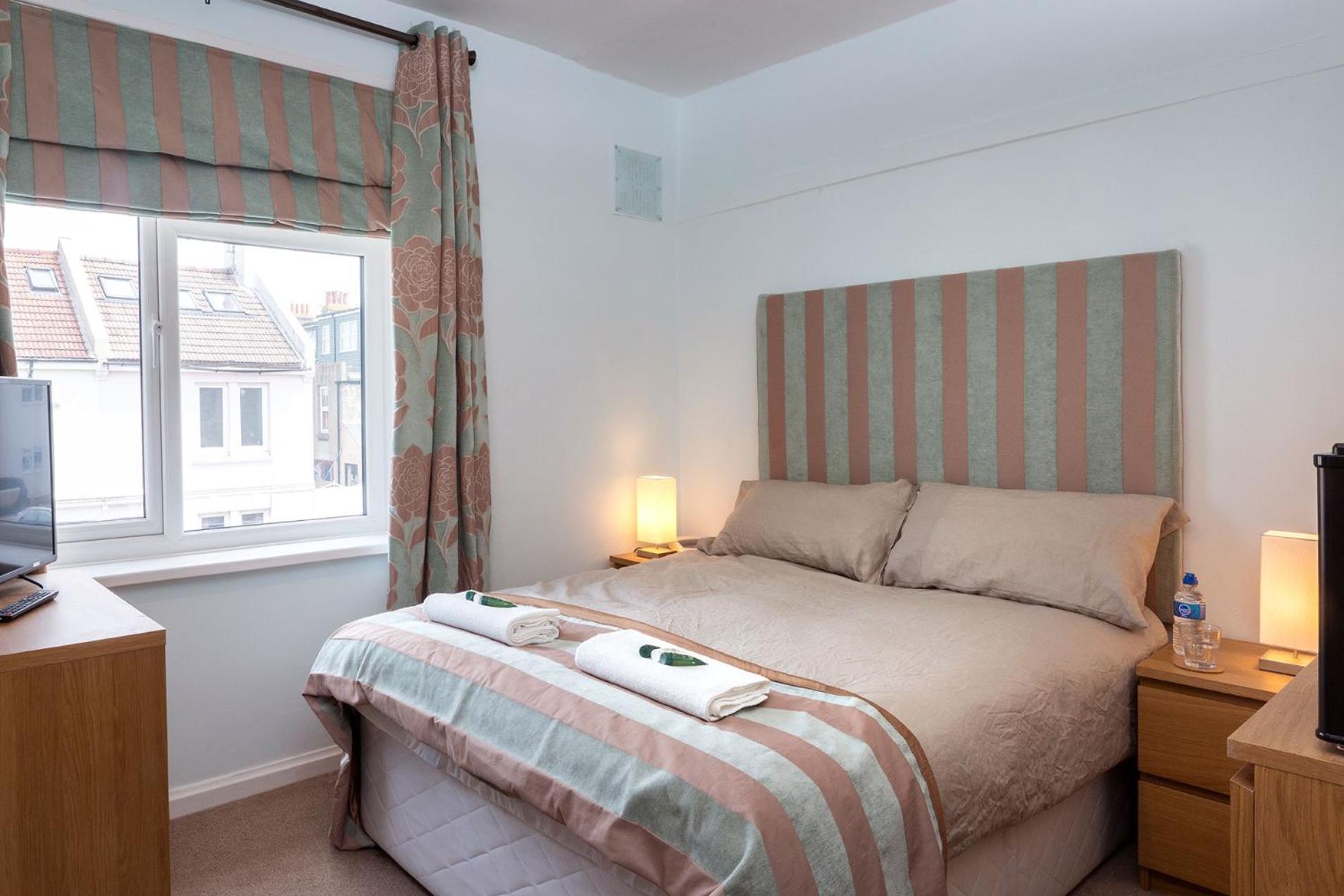 Sunny Queens Park Home - Garden & Private Parking Brighton Dış mekan fotoğraf